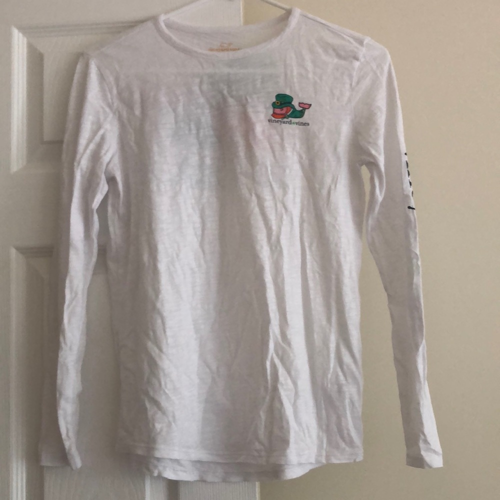 Vineyard vines St Pattys Day long sleeve tee. L/14